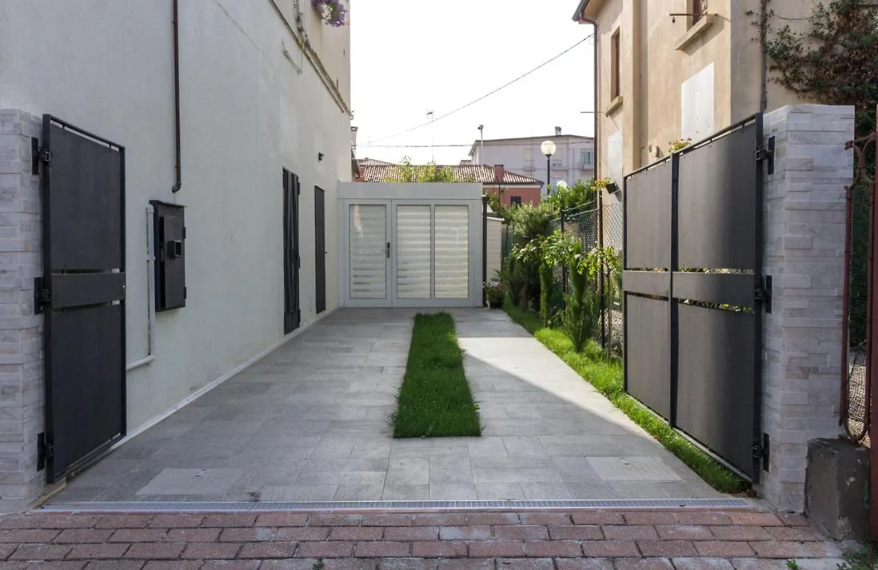 Astri Venice B&B Mestre 0*,  Italia